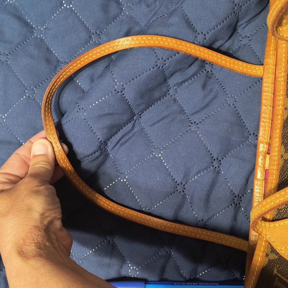 Authentic Louis Vuitton Neverful  MM - Picture 13 of 13